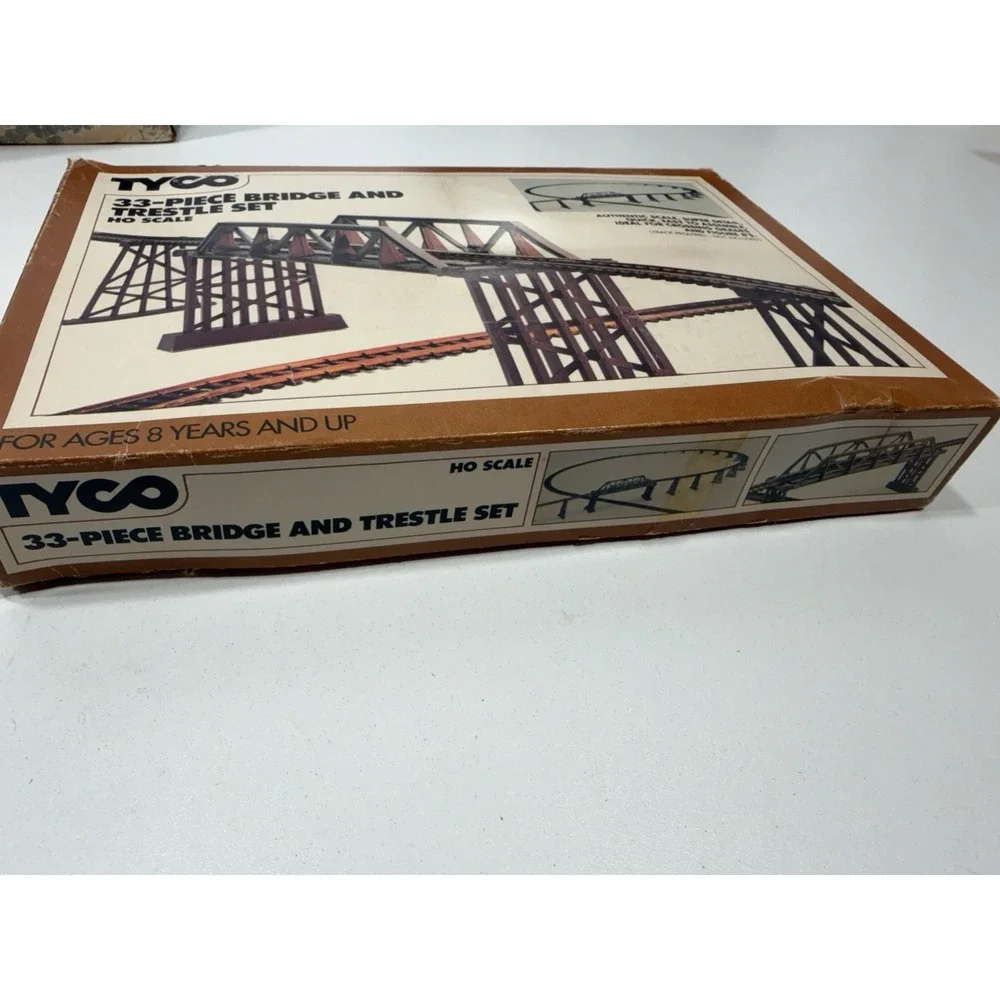 TYCO 33 piece